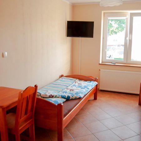 Jantar Pokoje I Domki U Reni Номер фото