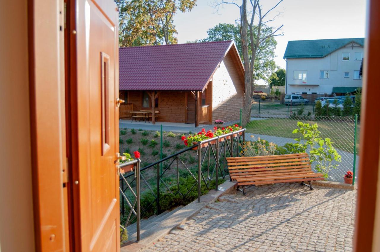 Jantar Pokoje I Domki U Reni Екстер'єр фото